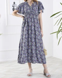 Sukienki Letnie|Sukienki Długie^Royalfashion Czarna damska długa sukienka w fioletowe kwiaty fioletowy
