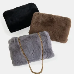 Wieczorowe|Małe Torebki^Royalfashion Czarna futrzana torebka na ramię czarny