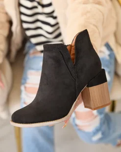 Botki Bez Ocieplenia|Botki Na Słupku^Royalfashion Czarne botki na kwadratowym obcasie Lemere czarny