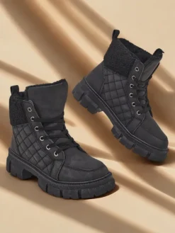 Trapery|Botki Z Delikatnym Ociepleniem^Royalfashion Czarne damskie ocieplane botki typu trapery Hogenaf czarny