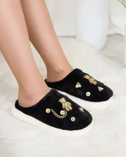 Kapcie^Royalfashion Czarne damskie futrzane kapcie z ozdobami Erserra czarny