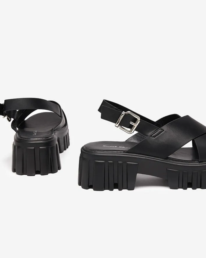 Buty Na Wielkie Wyjście|Sandały Na Słupku^Royalfashion Czarne damskie sandały na masywnej podeszwie Otida czarny