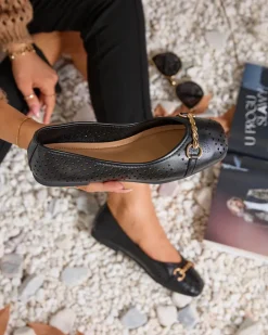 Baleriny Klasyczne^Royalfashion Czarne damskie ażurowe baleriny ze złotą ozdobą Serilla czarny