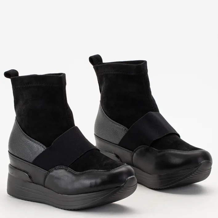 Botki Z Delikatnym Ociepleniem|Botki Na Koturnie^Royalfashion Czarne damskie wsuwane botki z tłoczeniem Keleda czarny