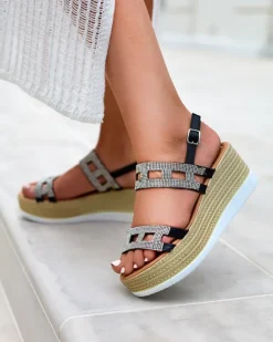 Sandały Na Koturnie^Royalfashion Czarne damskie sandały z cyrkoniami na koturnie Masewi czarny