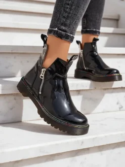 Botki Bez Ocieplenia|Botki Na Płaskim Obcasie^Royalfashion Czarne lakierowane botki damskie z suwakiem Odeta czarny