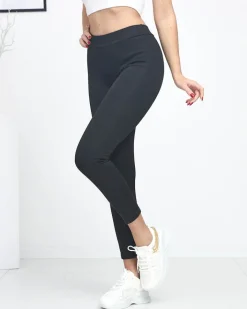 Legginsy / Tregginsy^Royalfashion Czarne legginsy damskie z ociepleniem czarny