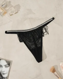 Stringi^Royalfashion Czarne majtki damskie stringi z frędzelkami