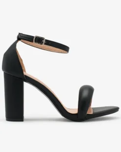 Buty Na Wielkie Wyjście|Sandały Na Słupku^Royalfashion Czarne Sandałki damskie na wysokim słupku Vefre