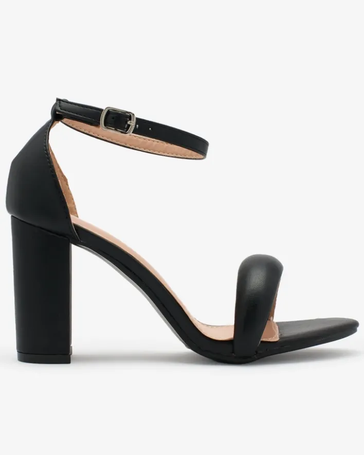 Buty Na Wielkie Wyjście|Sandały Na Słupku^Royalfashion Czarne Sandałki damskie na wysokim słupku Vefre