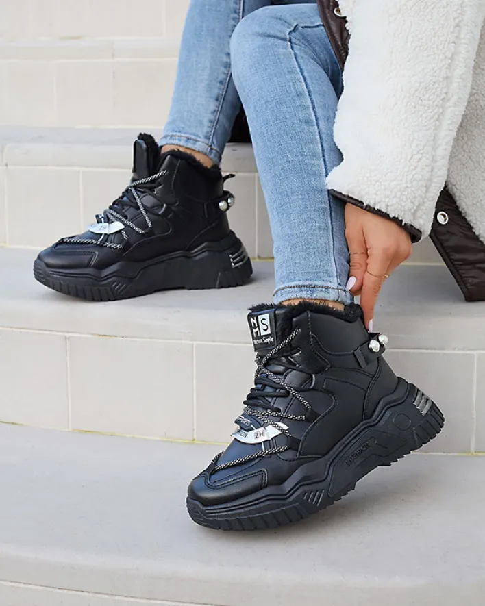 Śniegowce|Ocieplane^Royalfashion Czarne sneakersy z ociepleniem Pommie czarny