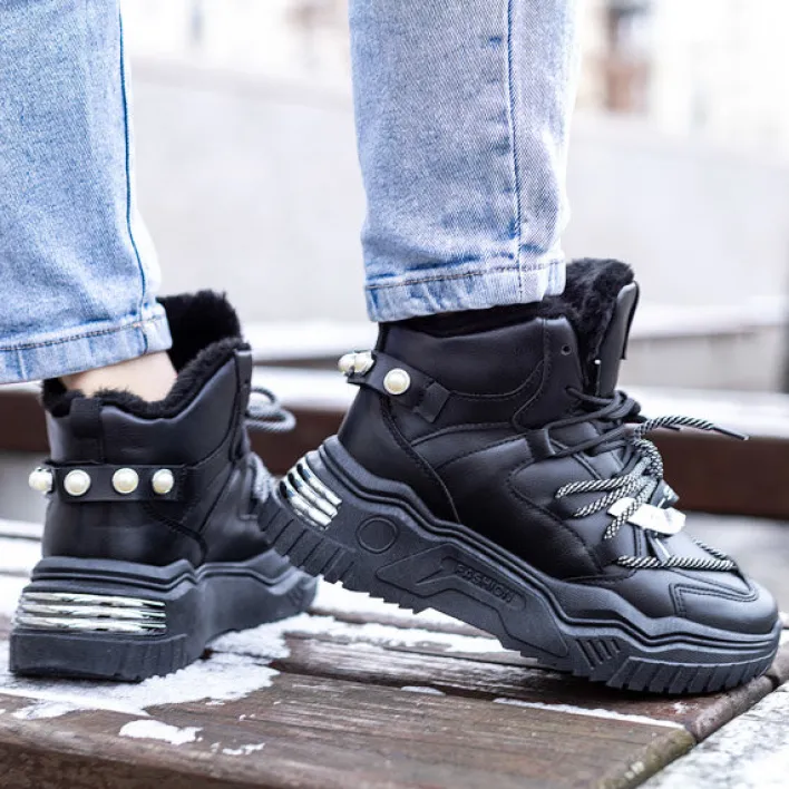 Śniegowce|Ocieplane^Royalfashion Czarne sneakersy z ociepleniem Pommie czarny