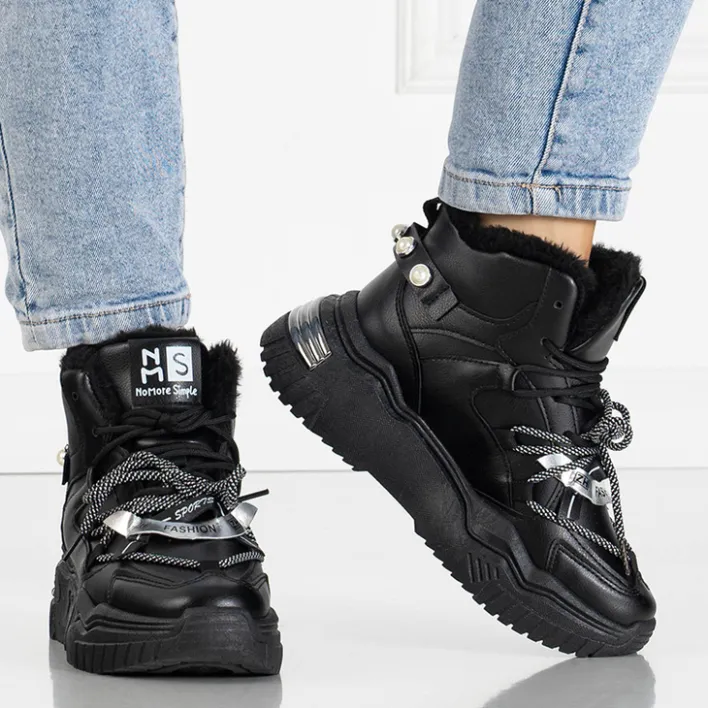 Śniegowce|Ocieplane^Royalfashion Czarne sneakersy z ociepleniem Pommie czarny