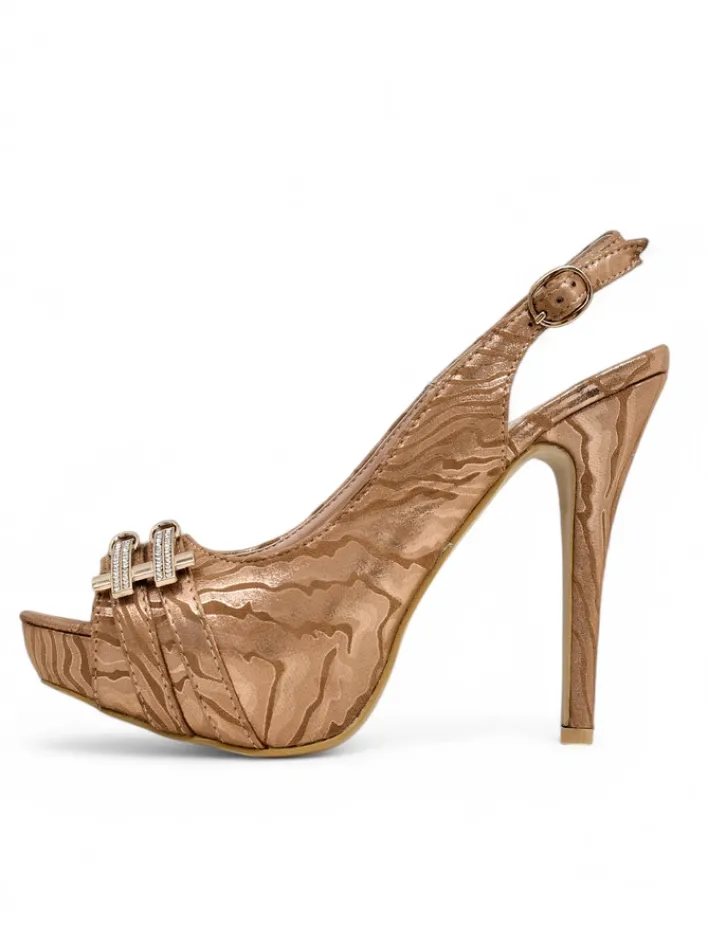 Buty Na Wielkie Wyjście^Royalfashion Czółenka damskie bez pięty z ozdobnym wzorem Magiga złoty