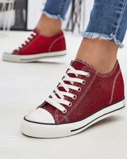 Trampki^Royalfashion Czerwone damskie trampki na krytym koturnie z błyszczącą nicią Seggat czerwony