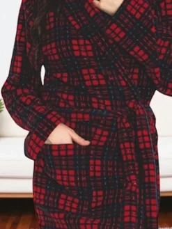 Szlafroki^Royalfashion Czerwono-granatowy damski szlafrok w kratę