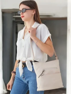 Małe Torebki^Royalfashion Damska mała torebka z eko skóry Jasny beż