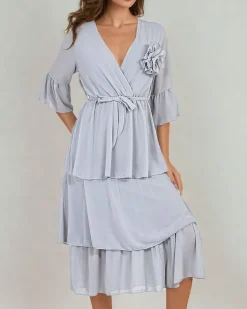 Sukienki Długie^Royalfashion Damska sukienka midi z falbankami gołębi szary