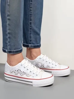 Trampki^Royalfashion Damskie ażurowe trampki Nizzet biały