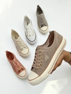 Trampki^Royalfashion Damskie ażurowe trampki Rebbse jasny brązowy