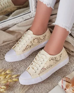 Trampki^Royalfashion Damskie ażurowe trampki Niz beżowy