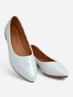Buty Na Wielkie Wyjście|Baleriny Klasyczne^Royalfashion Damskie baleriny lakierowane Aramiese biały