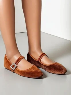 Buty Na Wielkie Wyjście|Baleriny Klasyczne^Royalfashion Damskie baleriny a' la welur z klamerką i paseczkiem Enribes Camel