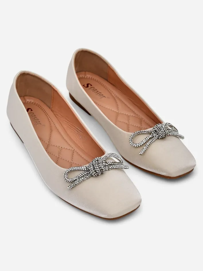 Buty Na Wielkie Wyjście|Baleriny Klasyczne^Royalfashion Damskie baleriny z kokardką i połyskiem Ofenal beżowy