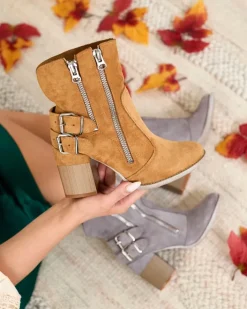 Botki Bez Ocieplenia|Botki Na Słupku^Royalfashion Damskie owe botki ze zdobieniem Feirrgo Camel