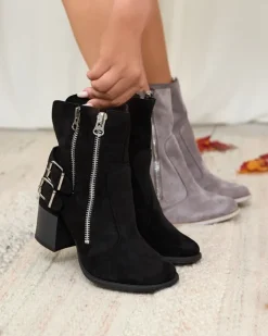 Botki Bez Ocieplenia|Botki Na Słupku^Royalfashion Damskie czarne botki ze zdobieniem Feirrgo czarny