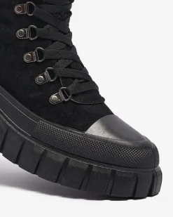 Botki Bez Ocieplenia|Botki Na Platformie^Royalfashion Damskie czarne eko-zamszowe botki z kożuszkiem Vetic czarny