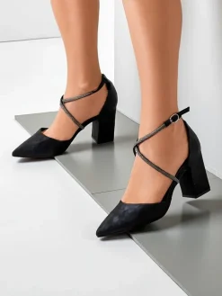 Klasyczne^Royalfashion Damskie czółenka eko zamszowe z paseczkami Eurole czarny