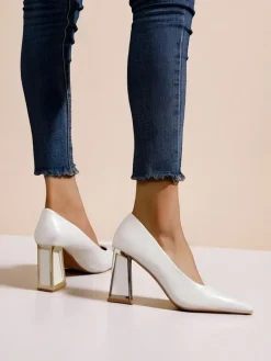 Szpilki|Klasyczne^Royalfashion Damskie czółenka z ozdobnym obcasem Dimmas beżowy