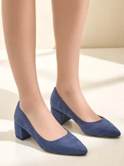 Klasyczne^Royalfashion Damskie czółenka na niskim obcasie Bosanna Jasnoniebieski