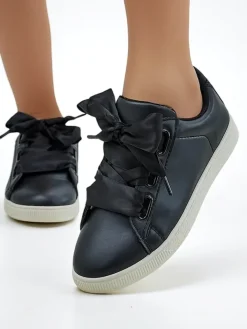 Trampki^Royalfashion Damskie eko skórzane trampki z ozdobnymi sznurówkami Etti czarny