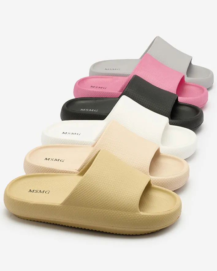 Klapki Basenowe^Royalfashion Damskie gumowe klapki z tłoczeniem w kolorze khaki Okeris brązowy