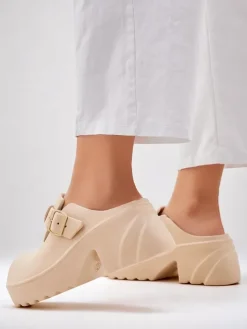Klapki Na Obcasie^Royalfashion Damskie gumowe klapki na obcasie Voxones beżowy