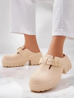 Klapki Na Obcasie^Royalfashion Damskie gumowe klapki na obcasie Voxones beżowy