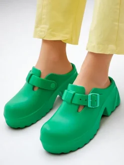 Klapki Na Obcasie^Royalfashion Damskie gumowe klapki na obcasie Voxones zielony