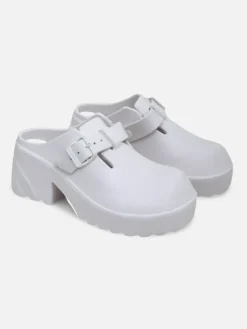 Klapki Na Obcasie^Royalfashion Damskie gumowe klapki na obcasie Voxones biały