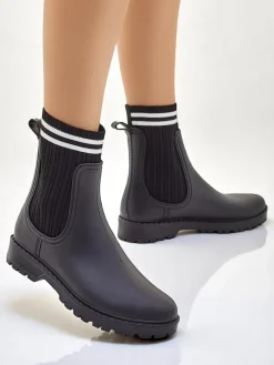 Kalosze Matowe^Royalfashion Damskie kalosze z wyższą tkaninową wstawką Scarlesa czarny