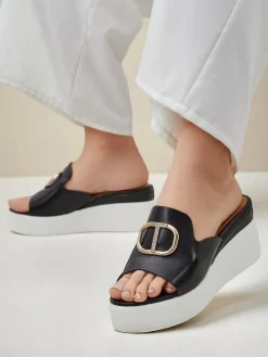 Klapki Na Obcasie^Royalfashion Damskie klapki na koturnie Daffin czarny