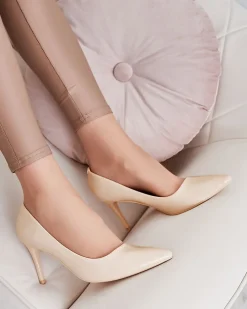 Szpilki|Klasyczne^Royalfashion Damskie lakierowane czółenka na szpilce Emeriers beżowy