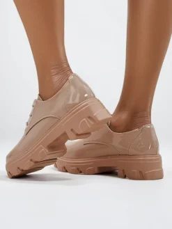 Półbuty^Royalfashion Damskie półbuty na grubszej podeszwie Gofey beżowy