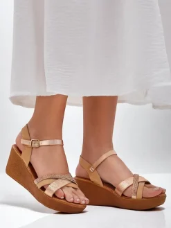 Sandały Na Koturnie^Royalfashion Damskie sandały na koturnie z cyrkoniami i brokatem Glittera różowy