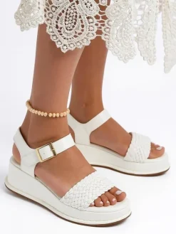 Sandały Na Koturnie^Royalfashion Damskie sandały na koturnie z plecionym paseczkiem Fiolle biały