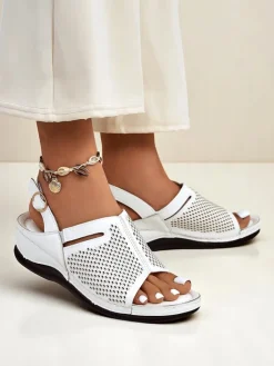 Sandały Na Koturnie^Royalfashion Damskie sandały na niskim koturnie Mira biały