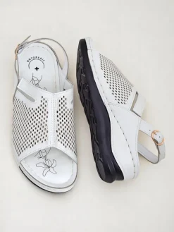 Sandały Na Koturnie^Royalfashion Damskie sandały na niskim koturnie Mira biały