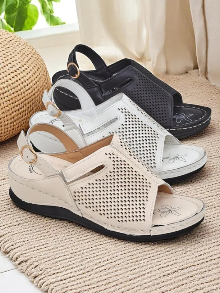 Sandały Na Koturnie^Royalfashion Damskie sandały na niskim koturnie Mira biały