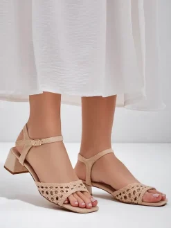 Buty Na Wielkie Wyjście|Sandały Na Słupku^Royalfashion Damskie sandały ażurowe Azopi beżowy